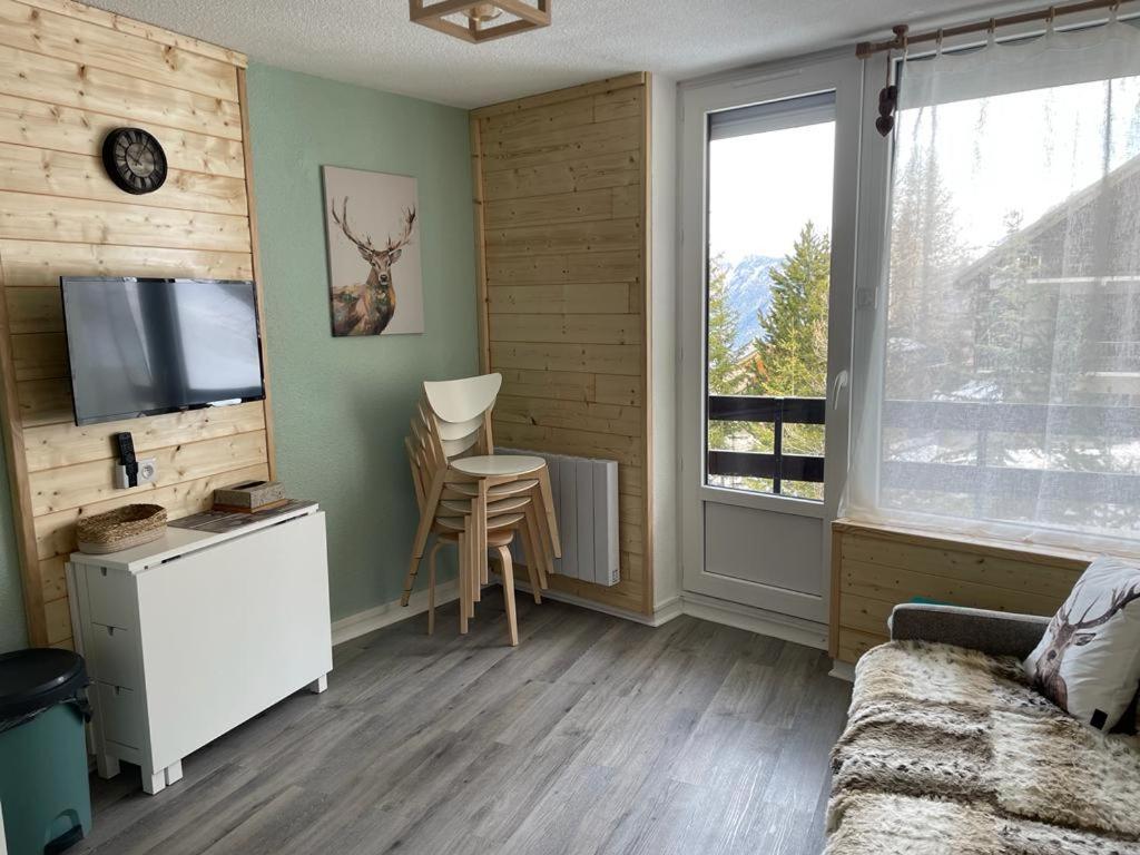 Risoul 1850 - Appart' 4 Personnes Ski Aux Pieds エクステリア 写真